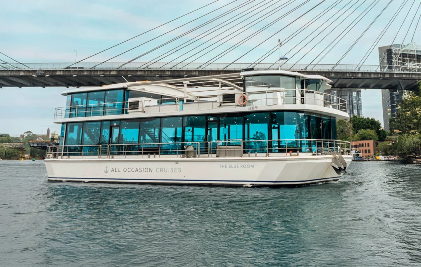 Blue Room - 85ft Luxury Event Vessel